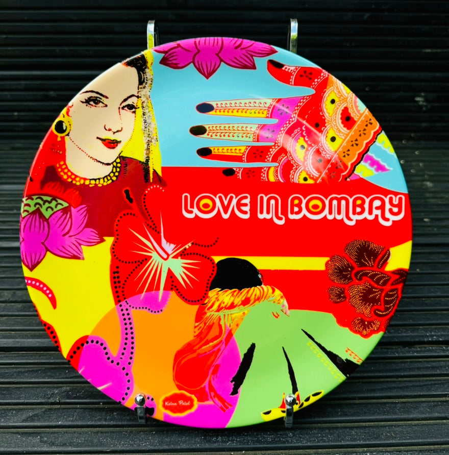 'Love in Bombay' ceramic dinner plate (Bollywood collection)