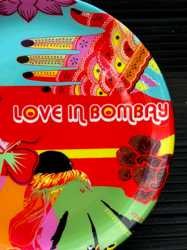 'Love in Bombay' ceramic dinner plate (Bollywood collection)