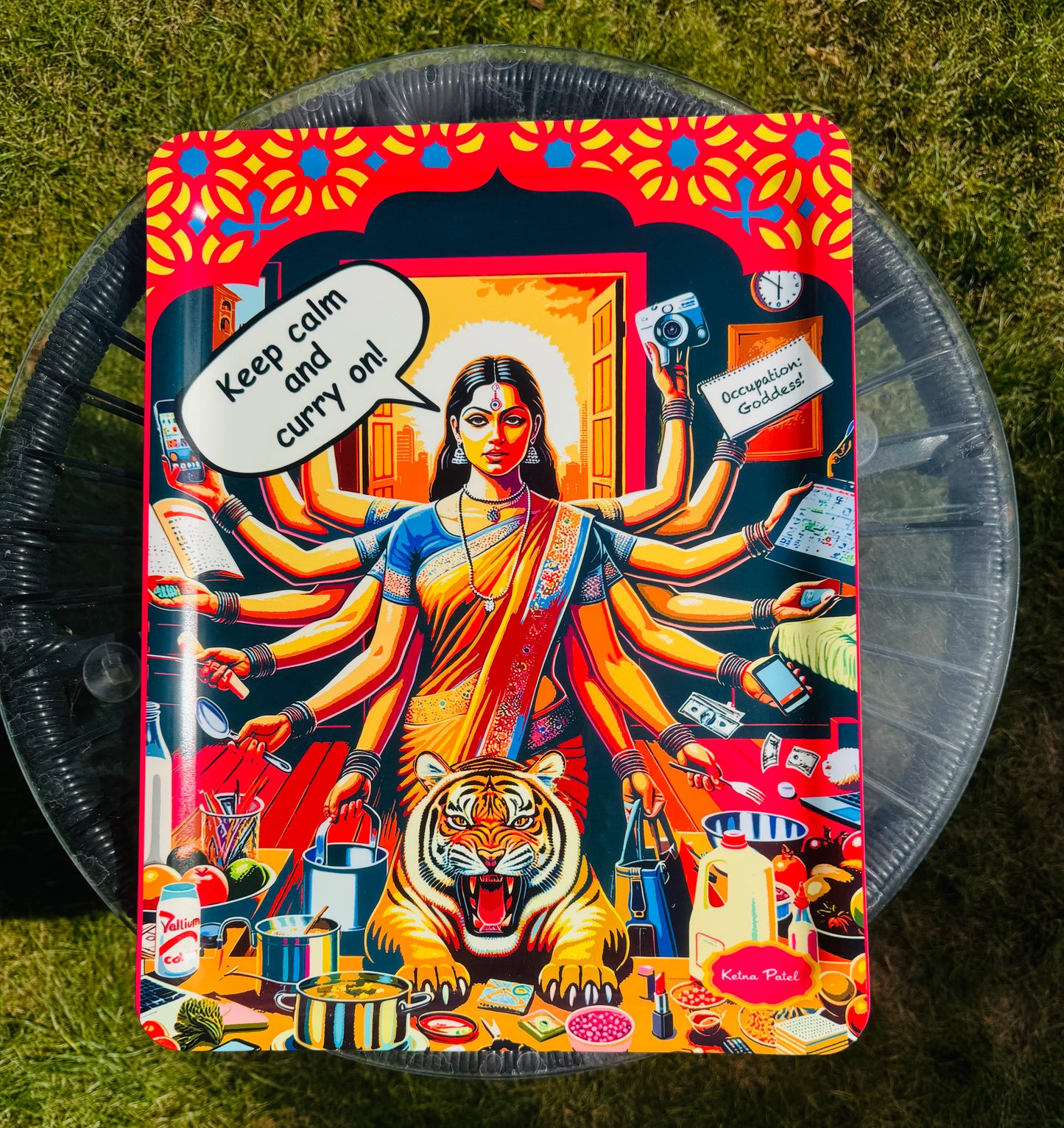 'Keep calm and curry on' Art tray