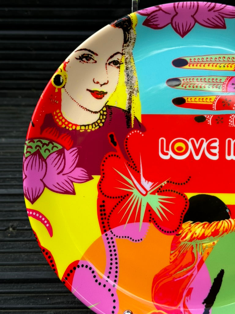 'LOVE IN BOMBAY' Art plate from £ 30