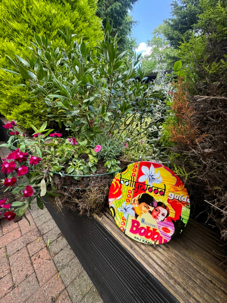 'BOLLYWOOD GUIDE' Art plate from £ 30